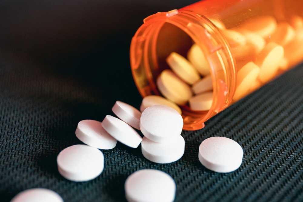 why is it dangerous to quit benzos without medical supervision